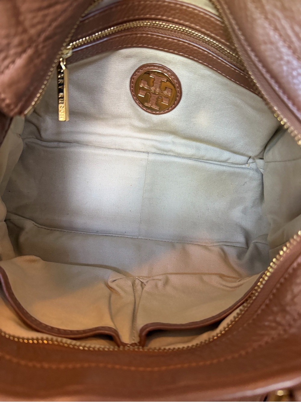 Tory Burch Amanda Top Handle / Crossbody Bag - Picture 9 of 11